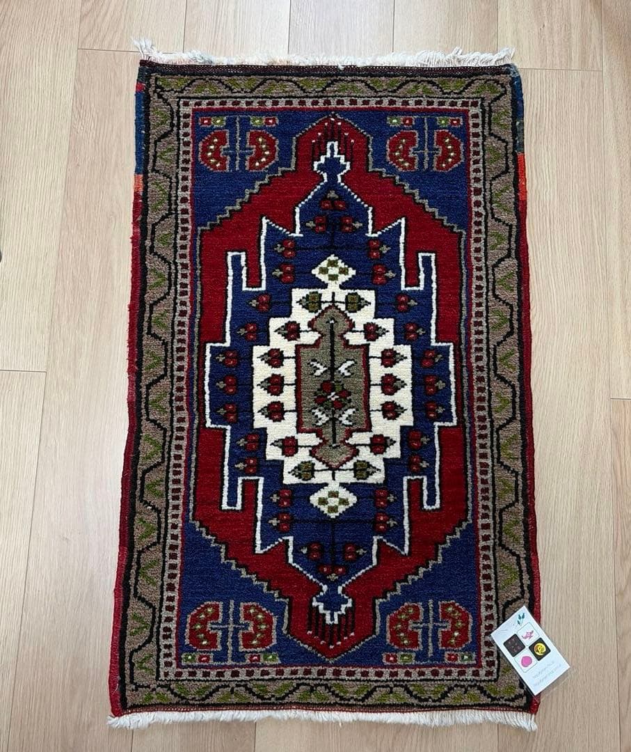 トルコ絨毯　手織り玄関マット　wool100% 未使用ビンテージ　86×51