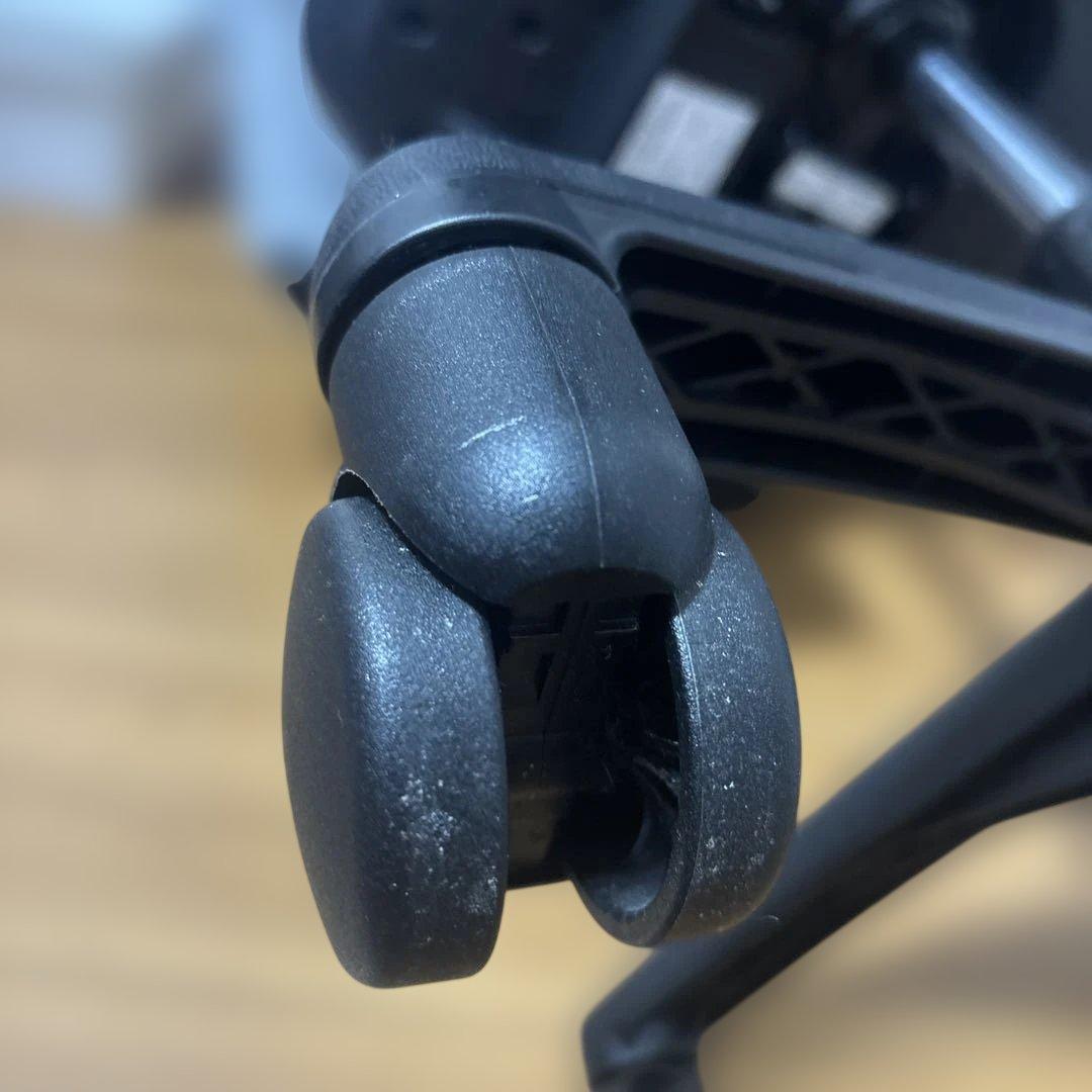 【バオ】オカムラ（岡村製作所）デスクチェア　ノーム8CB5KA-FMU1