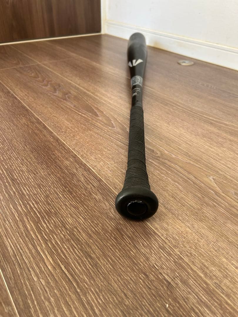 中学硬式バット　イーストンブラックマジック