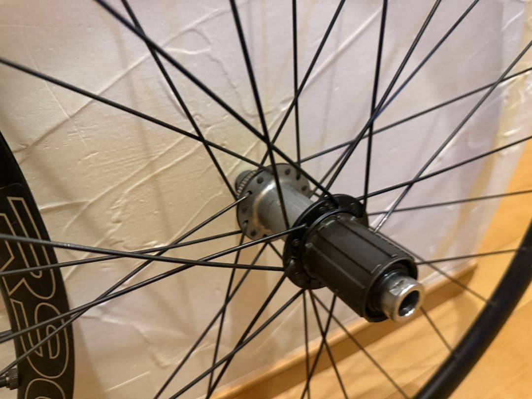 EASTON R90 SL DISC TL-Ready(チューブレスレディ)