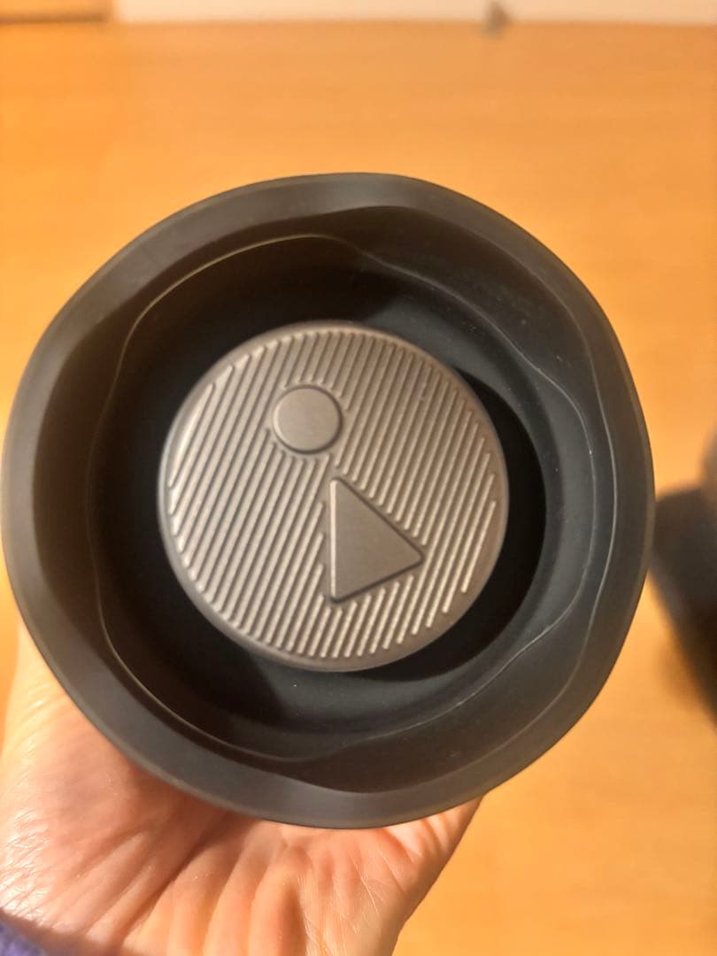 JBL Charge 4 スピーカー