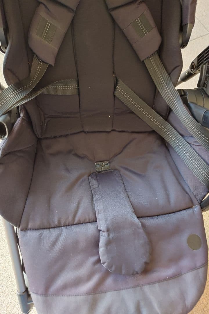 軽量ベビーカー ブラック　cybex