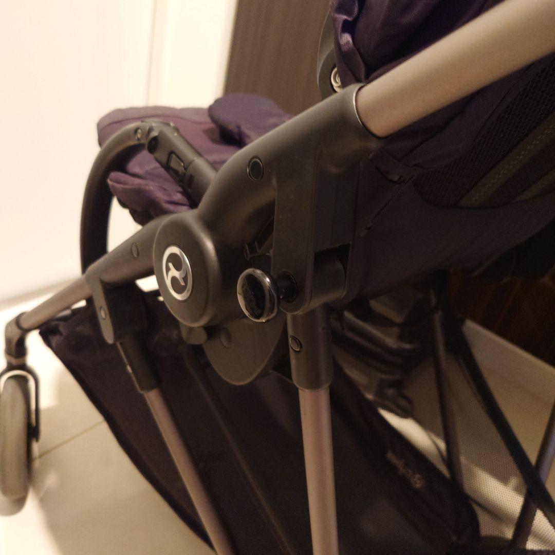 軽量ベビーカー ブラック　cybex