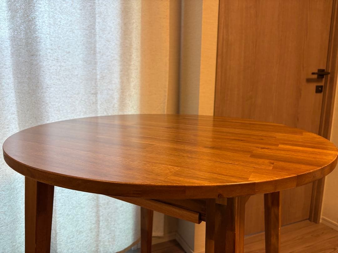IKEAダイニングテーブル（ NACKANÄS ナッカンネース）