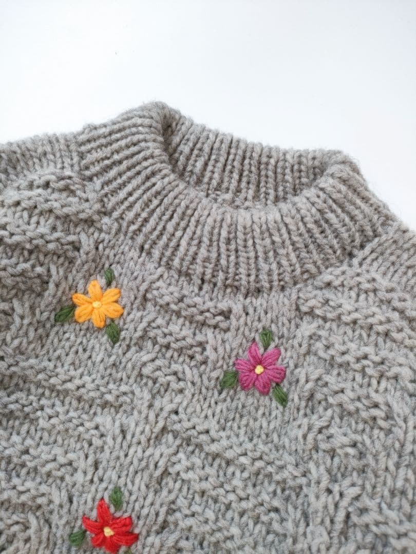 美品 イチアンティークス25AW 花刺繍ペルーハンドニットichi