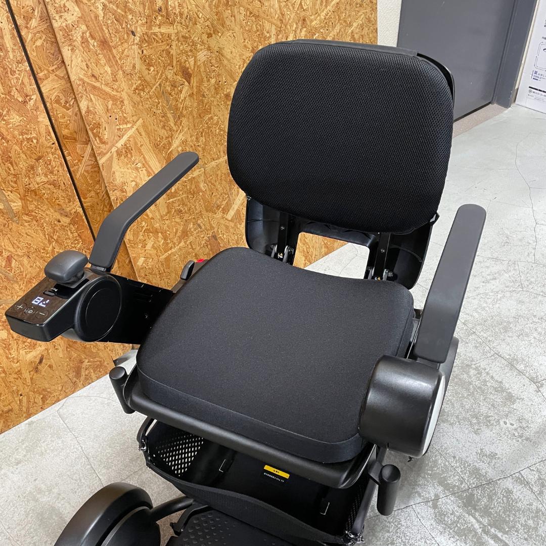 ★年末セール★中古美品☆WHILL Model C2 電動車いす シニアカー 白