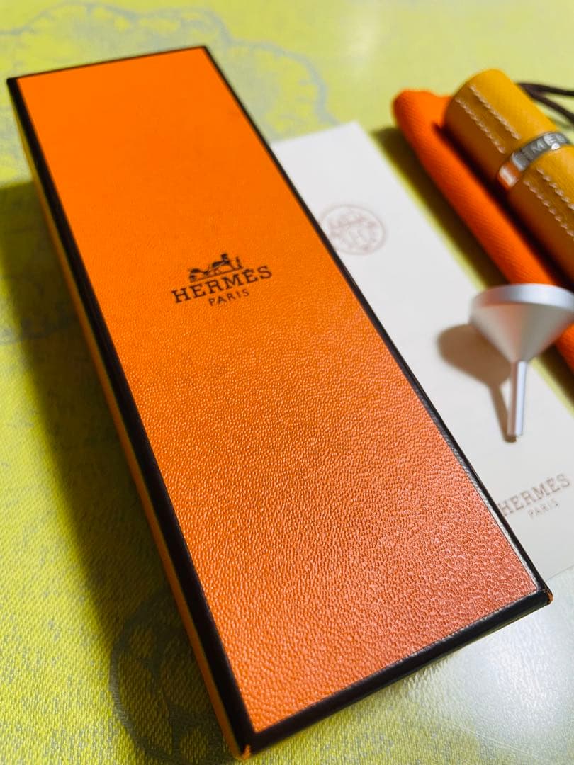 HERMES エルメス アトマイザー オレンジ