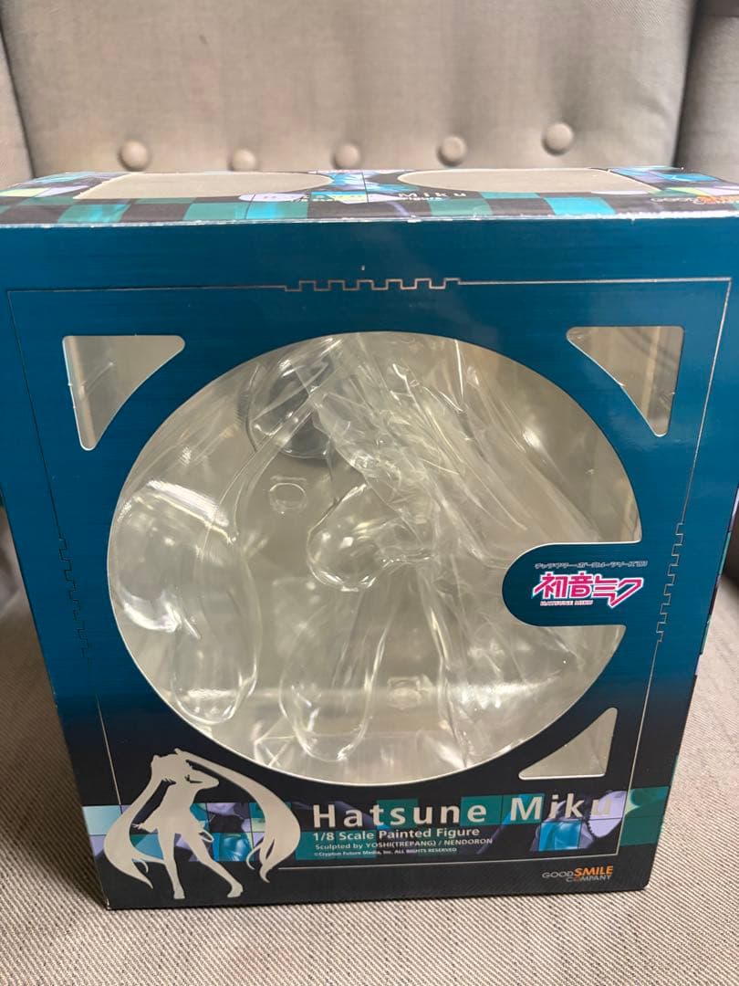 ボーカロイド初音ミクHatsune Miku 1/8スケールフィギュア