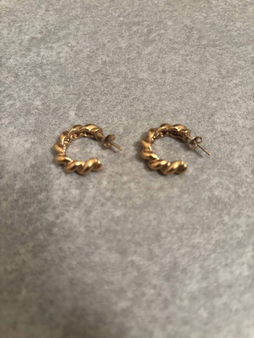 PHILIPPE AUDIBERT ツイストフープピアス