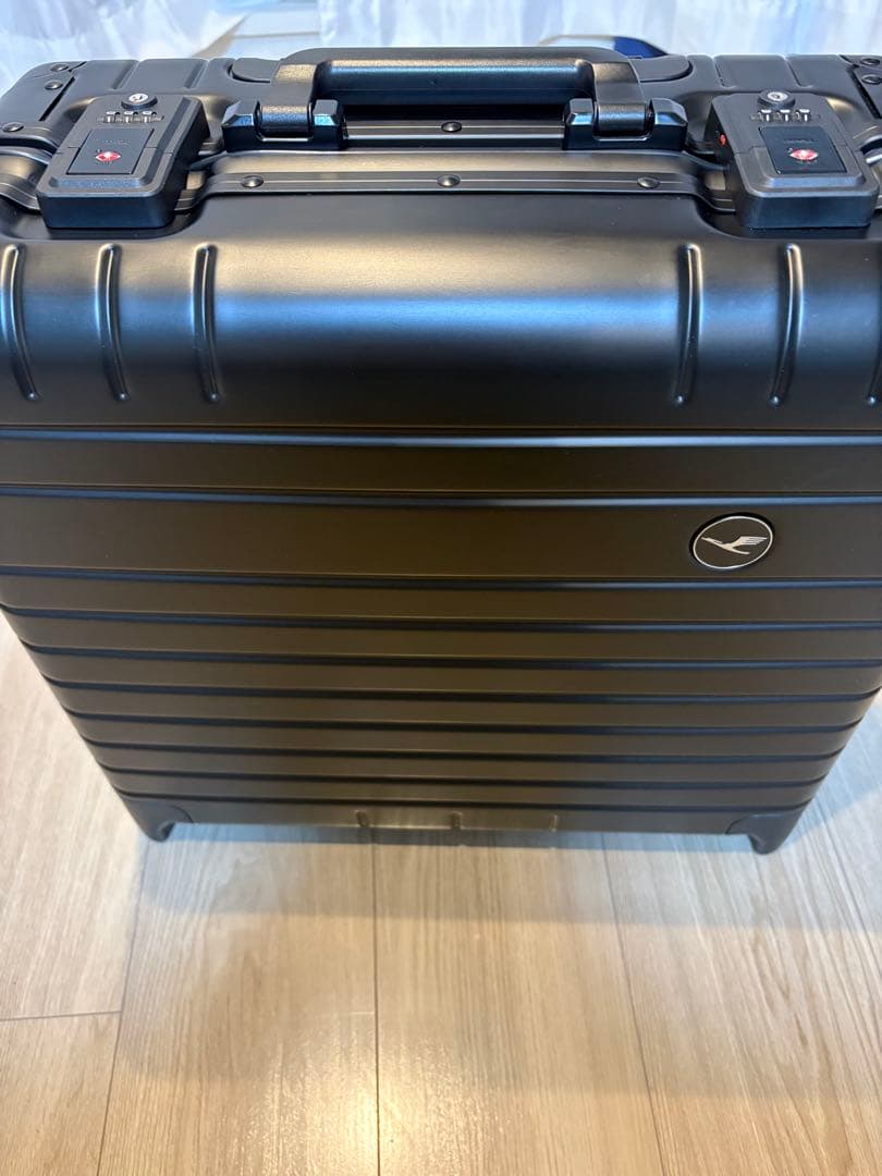 【ドイツ限定】ルフトハンザ　アルミニウム　パイロットケース　キャリー