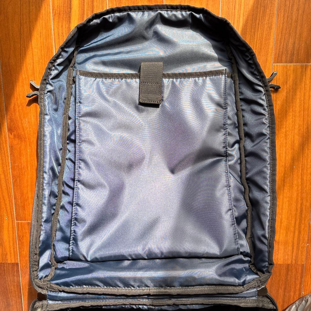 モアエルグ　リュックキャリースーツケース