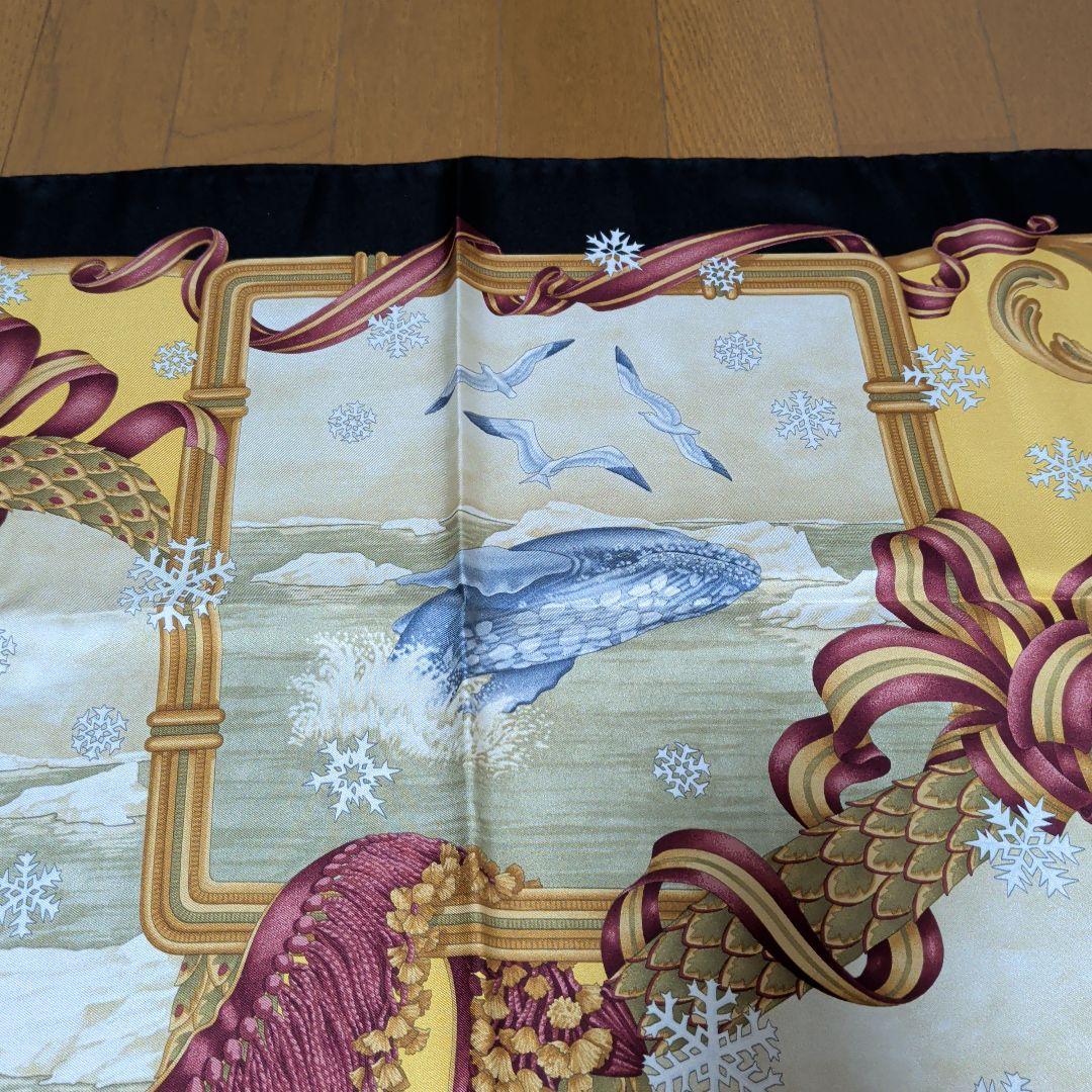 フェラガモ　FERRAGAMO　シルクスカーフ　アニマル柄　新品未使用