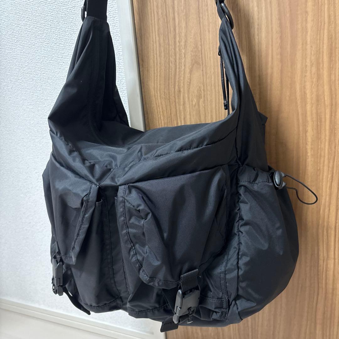 新品バイシクロン✖︎ビューティーアンドユース別注メッセンジャーバッグ黒stussy