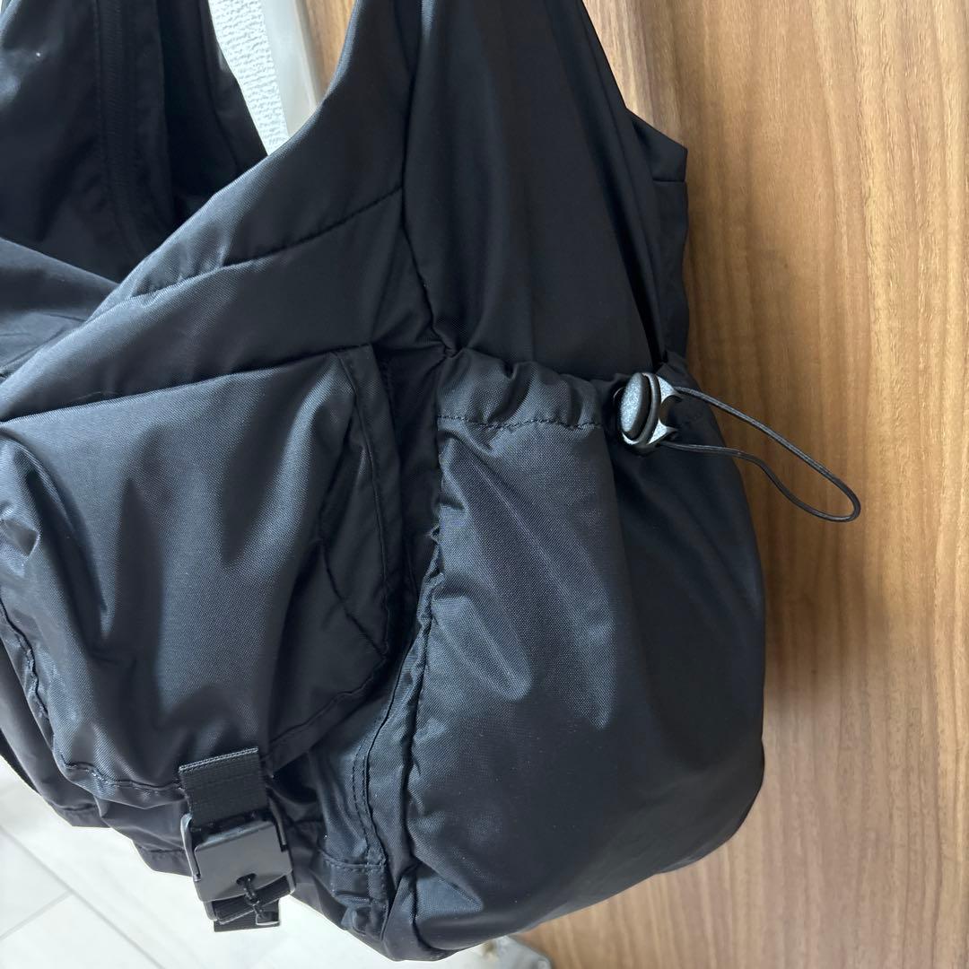 新品バイシクロン✖︎ビューティーアンドユース別注メッセンジャーバッグ黒stussy