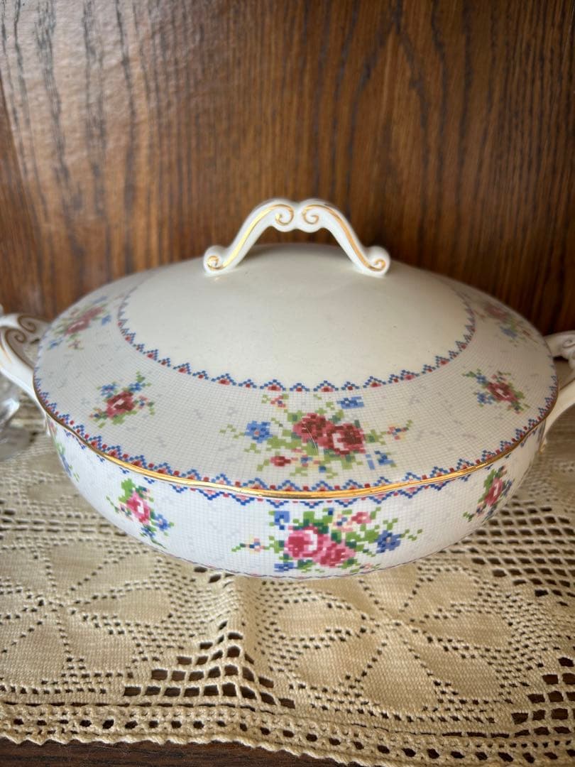 ロイヤルアルバート　プティポワン　スープチューリン