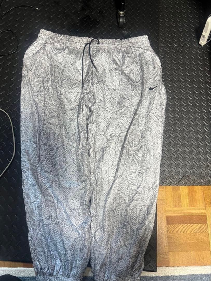 old vintage NIKE ナイロンパンツ　パイソン柄 y2k