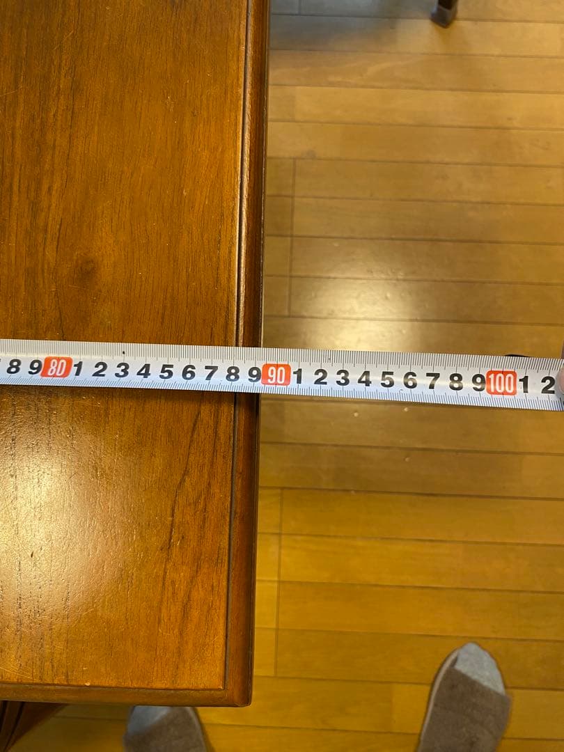 アジアン家具　アンティーク調ダイニングテーブル（椅子は付属しません）