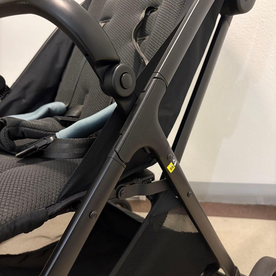 【週末限定価格です】Viit ベビーカー 限定色　Aprica