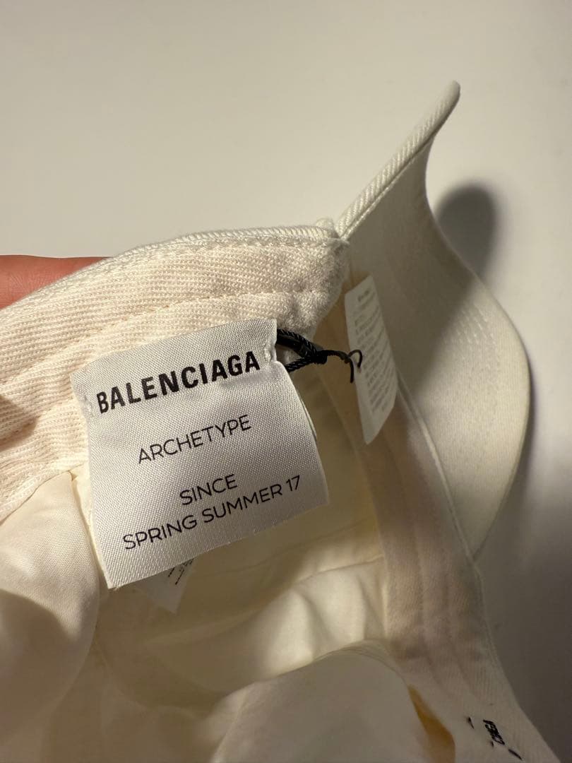 新品未使用BALENCIAGA バレンシアガ ARCHETYPE キャップ