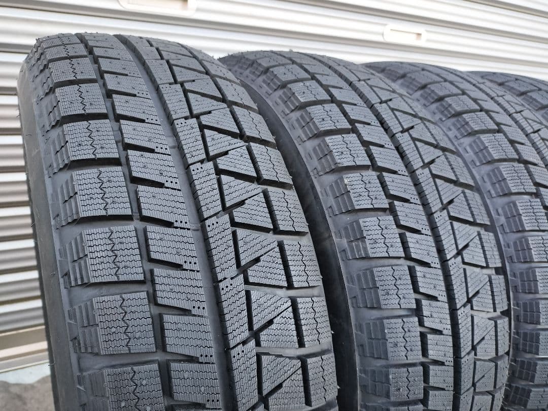 2023年製スタッドレスタイヤ ICEPARTNER2 195/65R15