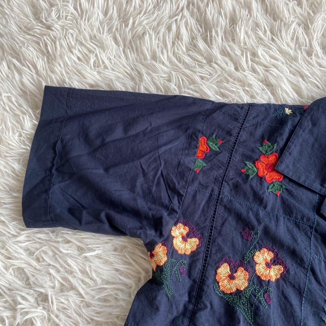 あちゃこわんこ(о´∀`о)パッチワーク　刺繍　シャツ freada