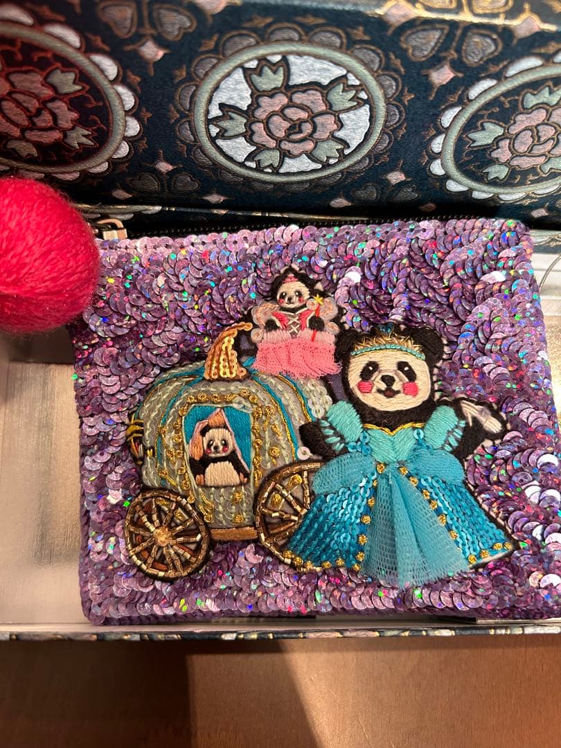 青山デカーボ　パンダポーチ　阪急限定