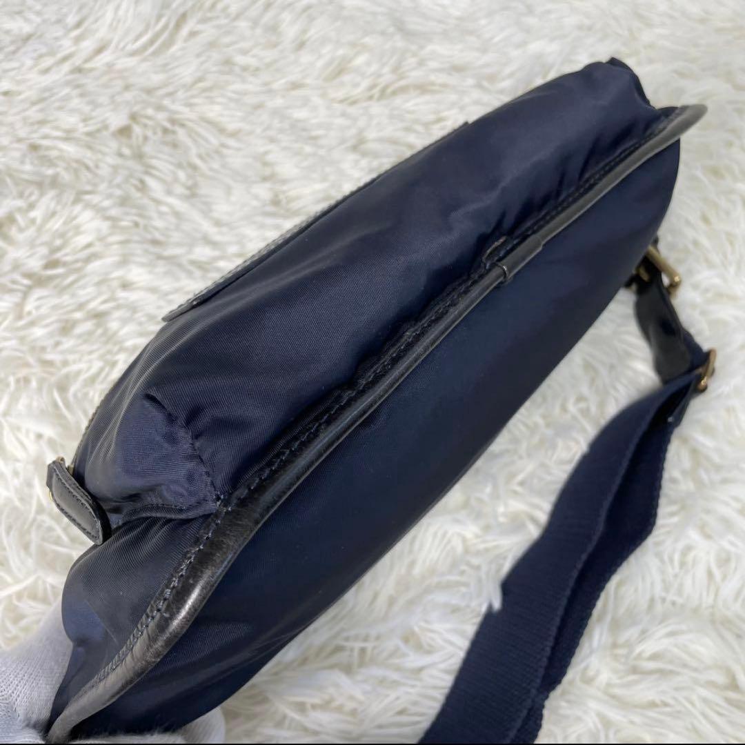美品 フェリージ Felisi ボディバッグ ウエストポーチ ウエストバッグ 紺