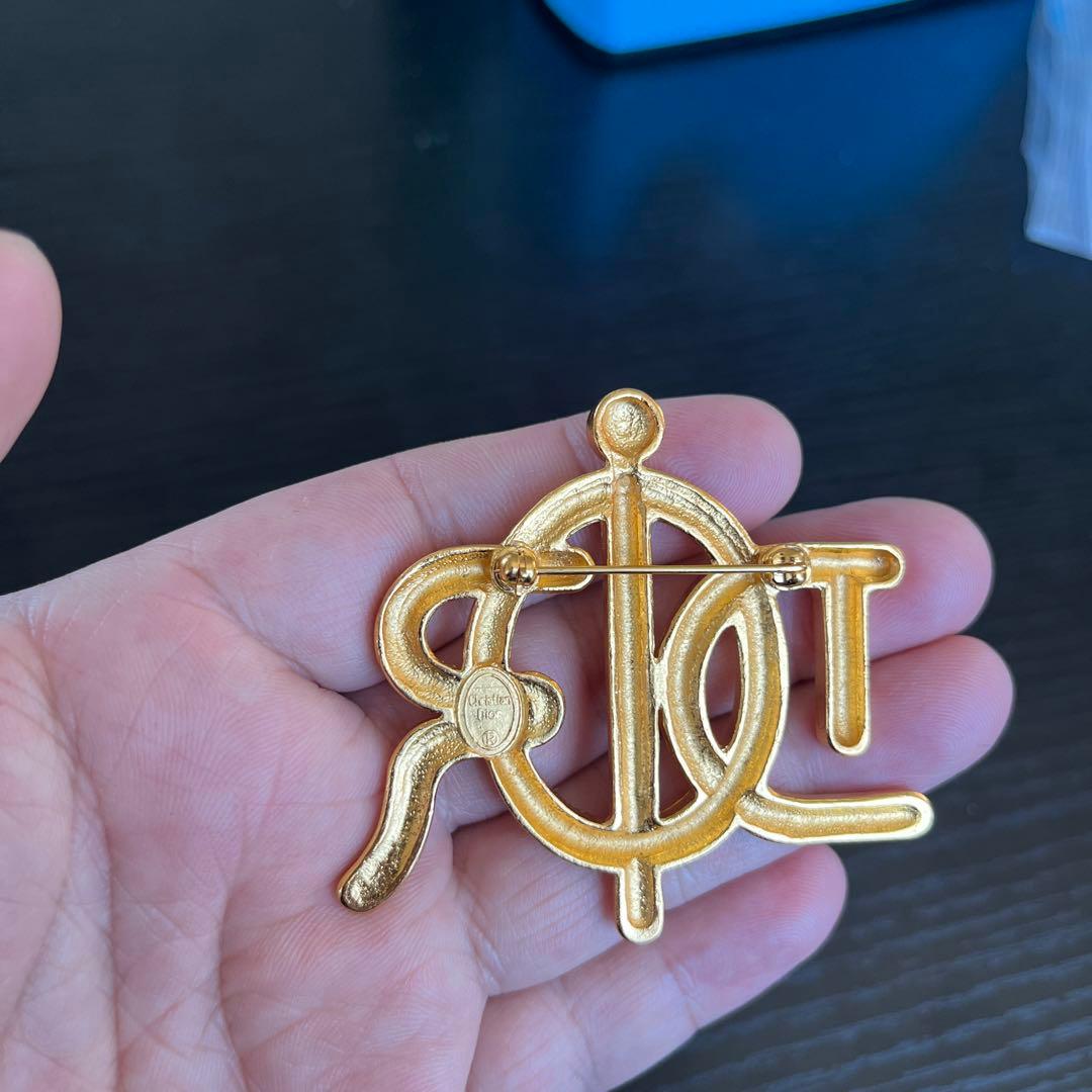 Christian Dior ディオール ロープ ロゴ ゴールド ブローチ