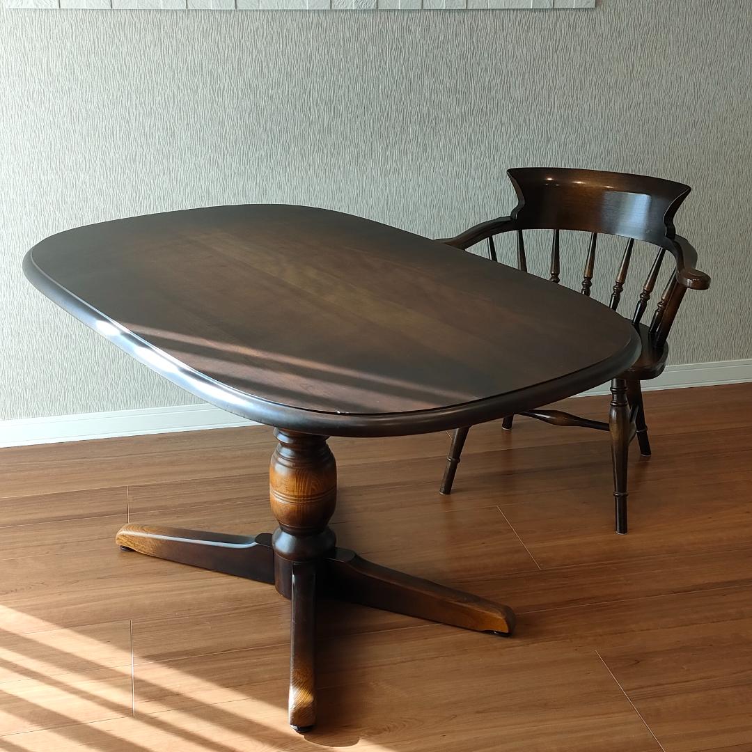 飛騨産業　キツツキマーク　ダイニングテーブル　オーバル型