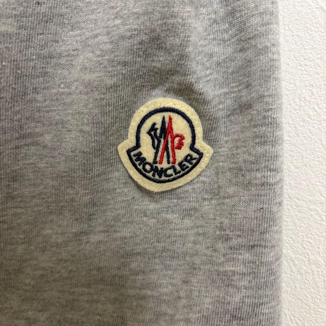 【タグ付き未使用級】モンクレール グレー Tシャツ メンズ ロゴ Lサイズ