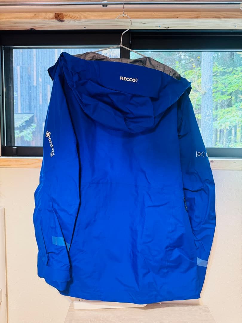 Burton ak GORE-TEX Pro 3 ジャケット
