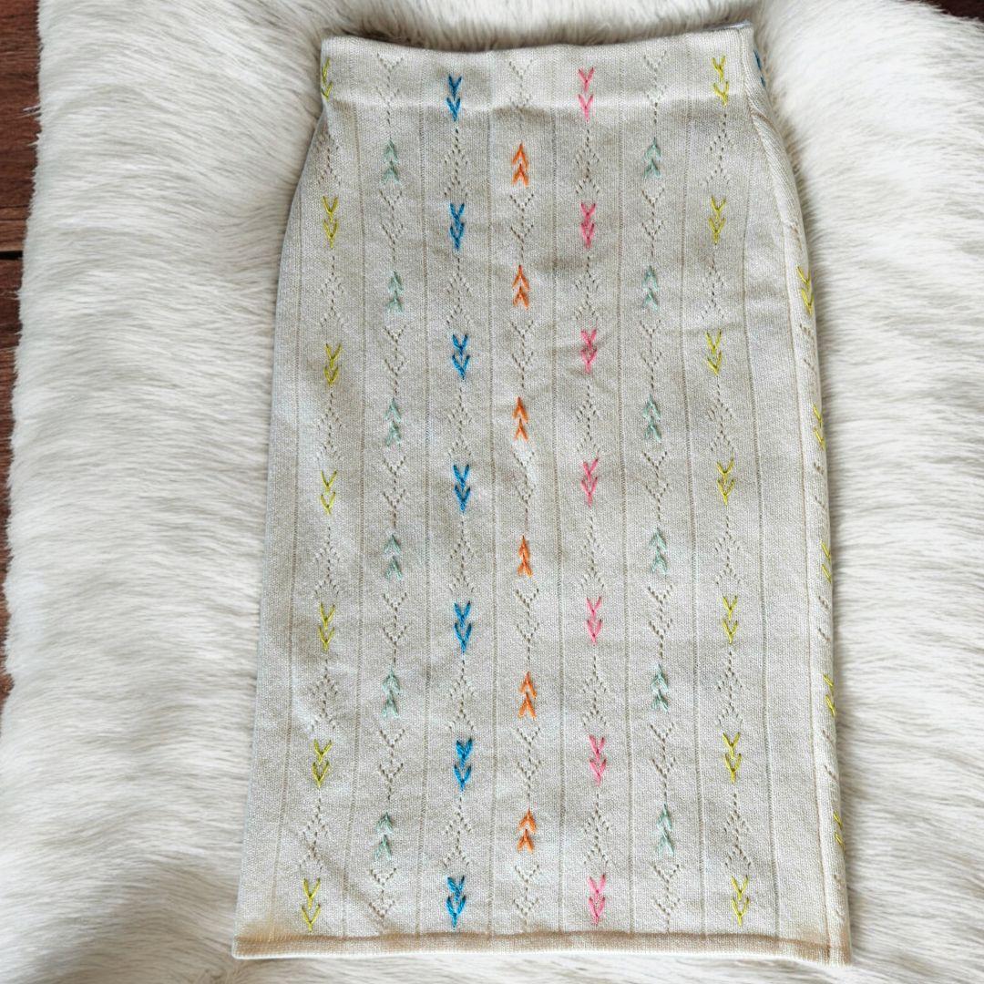 完売・美品 ヤンヤン Yan Yan daisy skirt ニットスカートXS