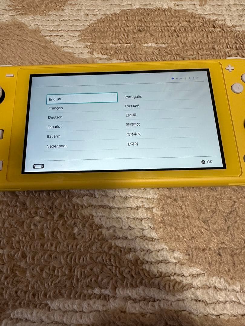 Nintendo Switch Lite イエロー　充電器