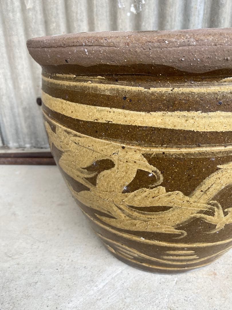 金魚鉢　メダカ鉢　睡蓮鉢　焼物　ピータン壺　水鉢