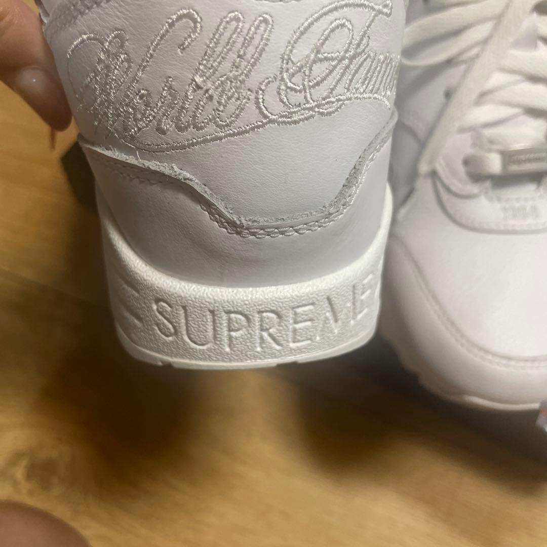 Supreme × Nike Air Max 1