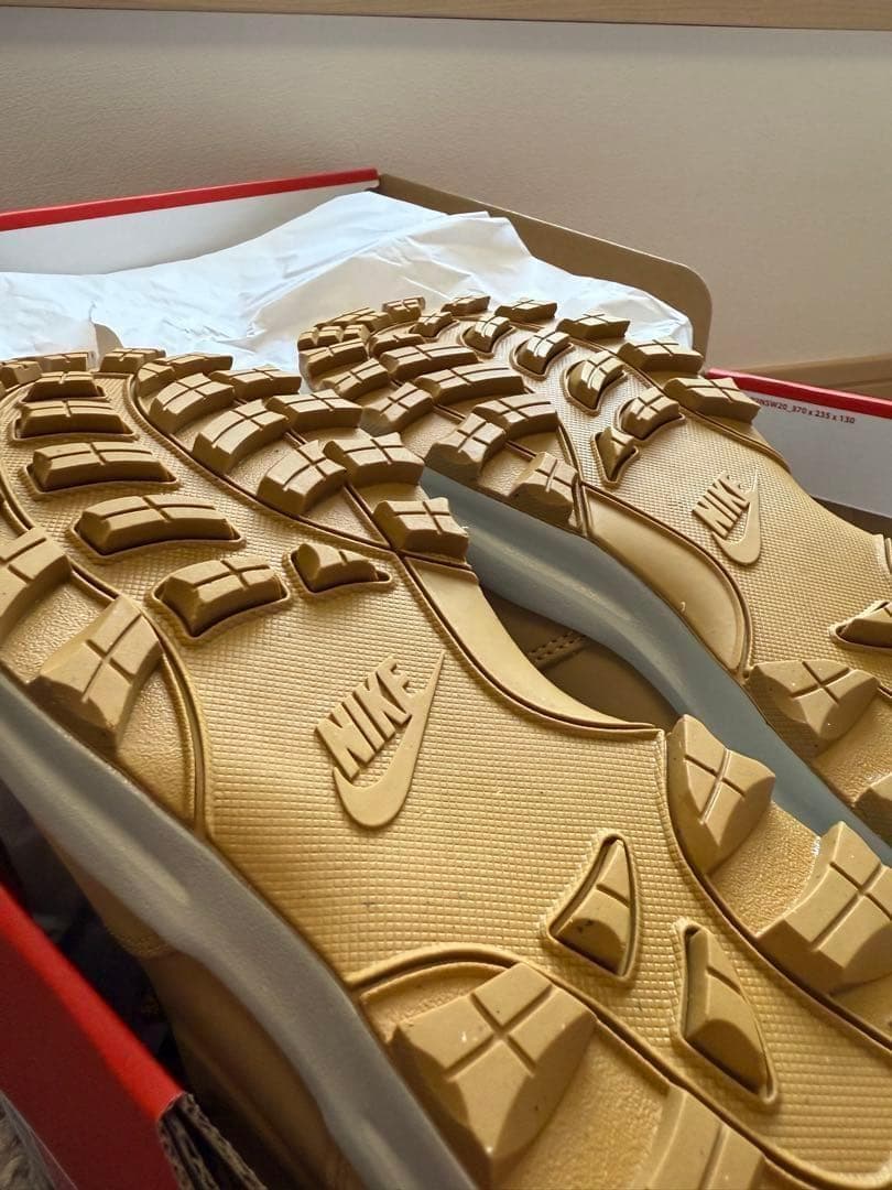 残り1足‼️新品‼️ NIKE ブーツ27.5cm エア フォース1’07 白
