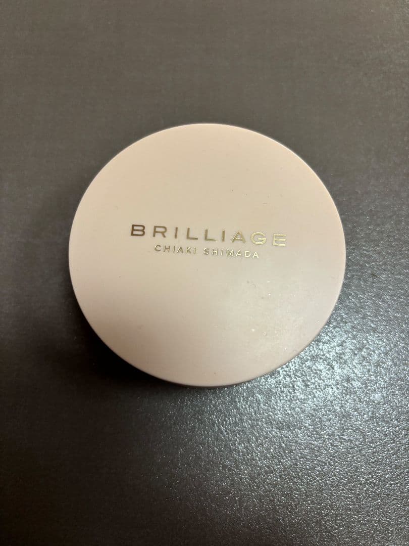 BRILLIAGE パウダリーファンデーション 40　(2種類)