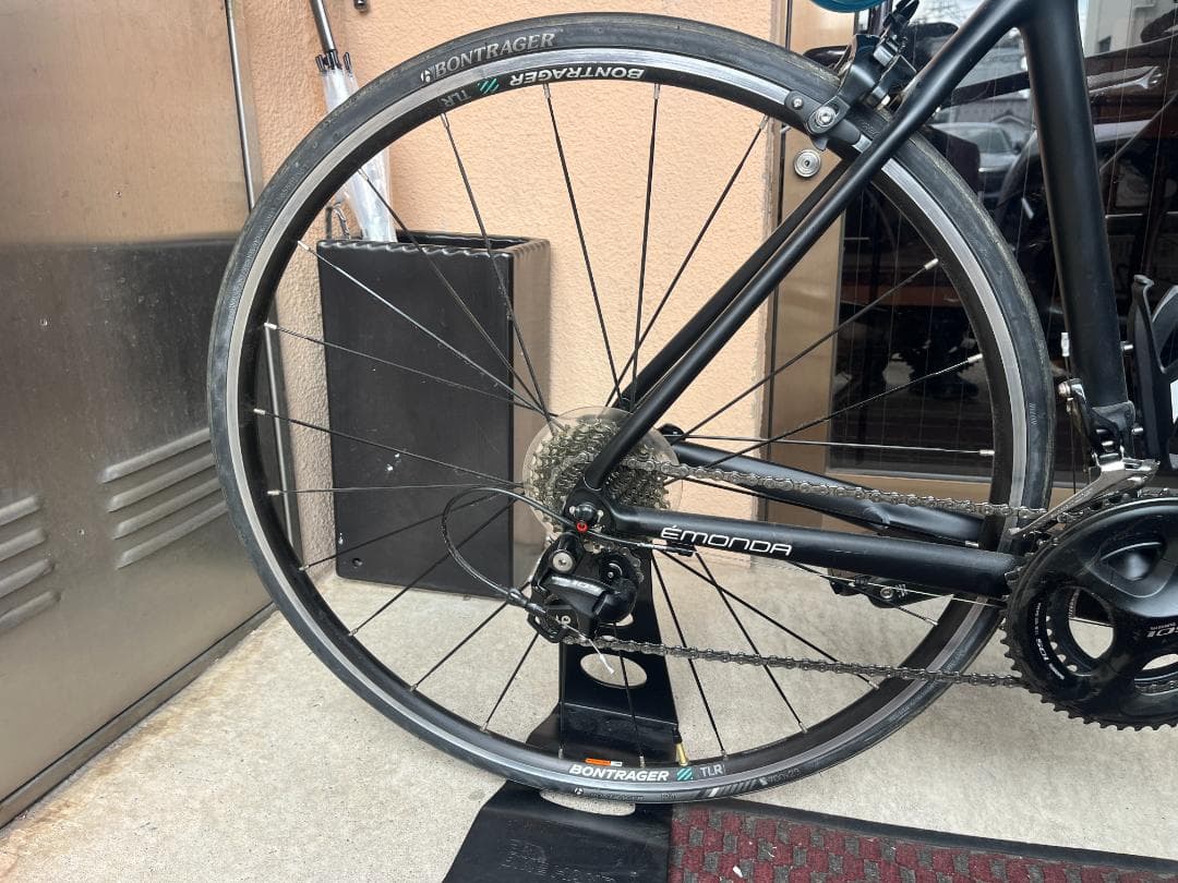 【最終値下】Trek ロードバイク マットブラック 2016 EMONDA S5