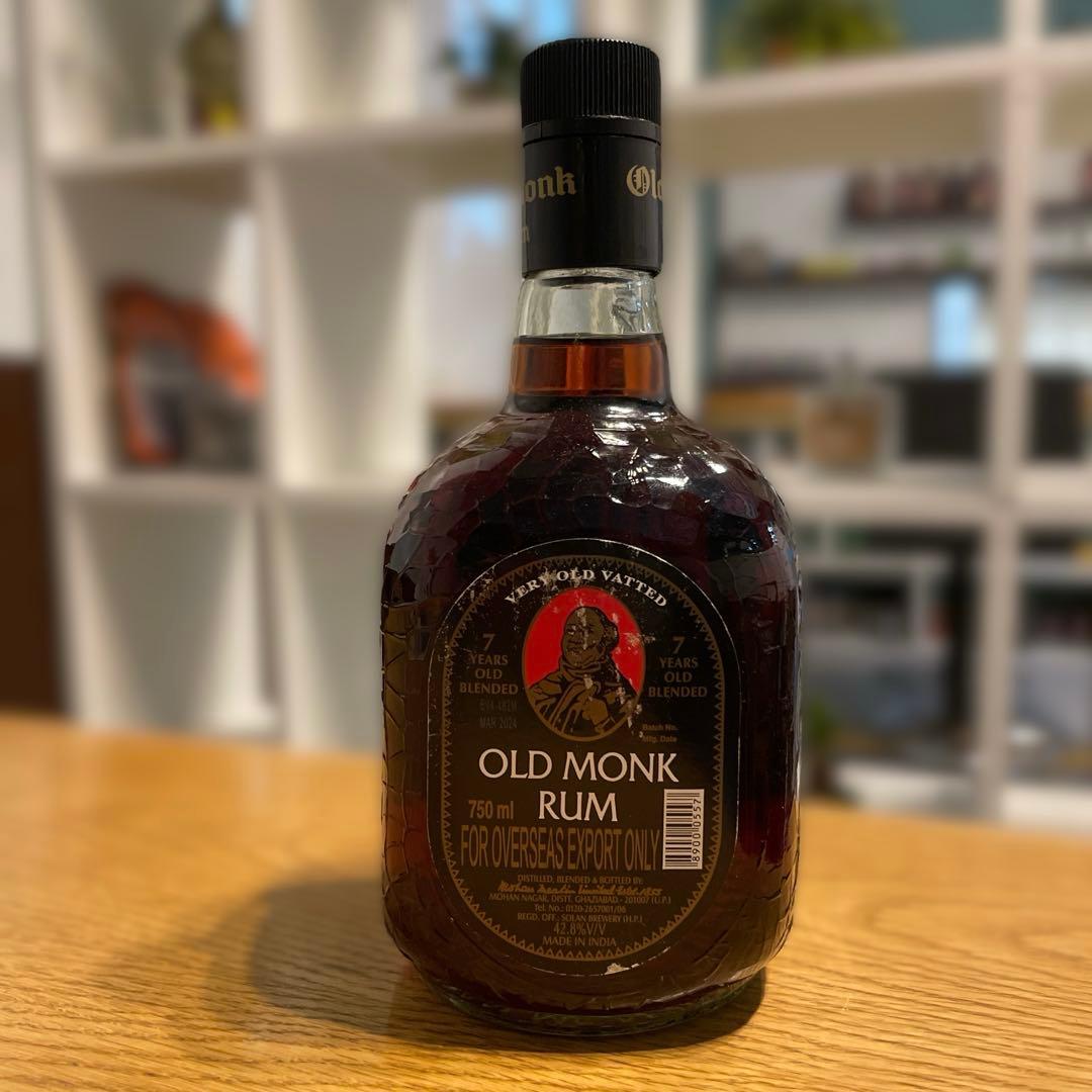 【値下中】ラベル難ありで「オールドモンク」極上7年熟成ラム☆ 今だけ特価！