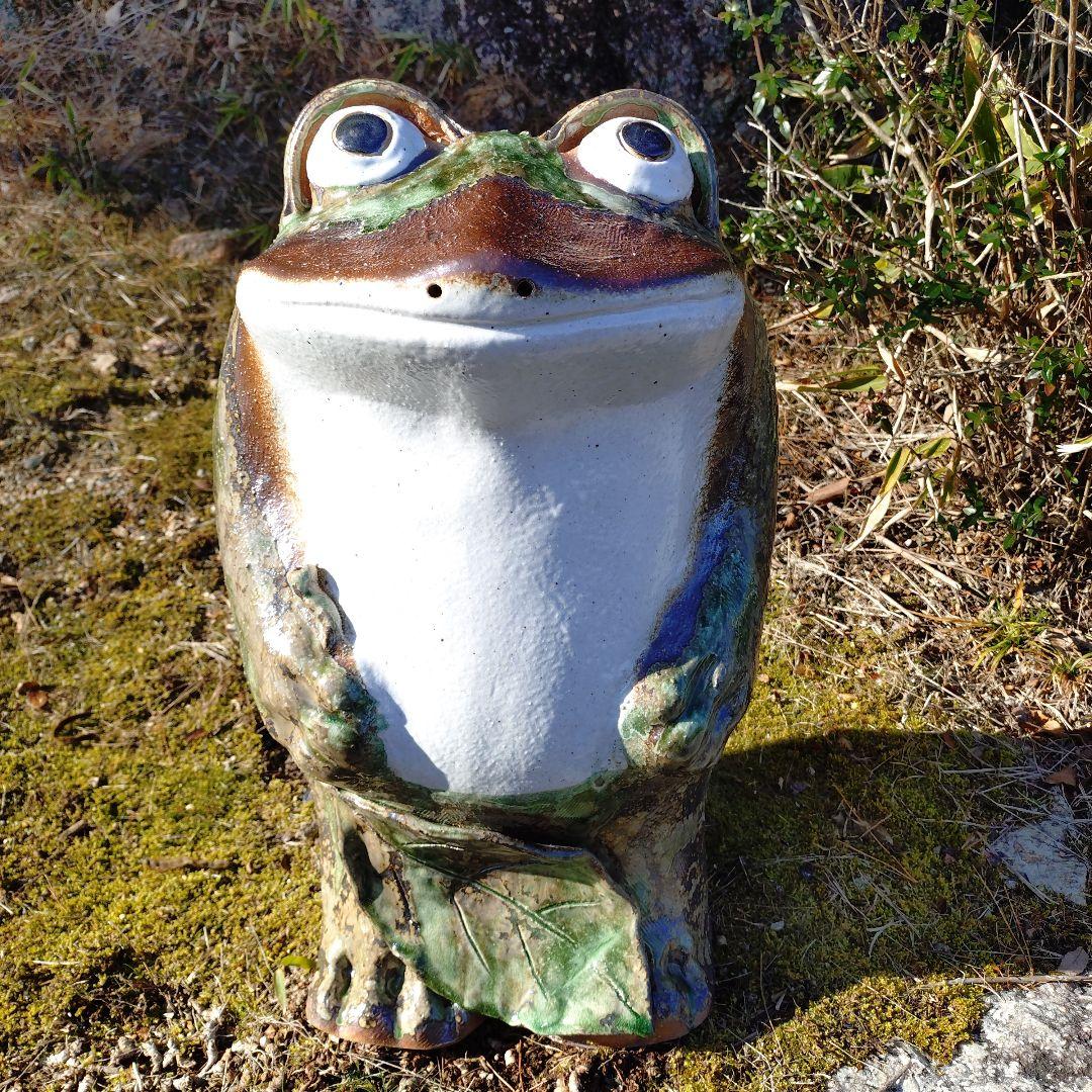 信楽焼　手作り立ち蛙(特大)52㌢