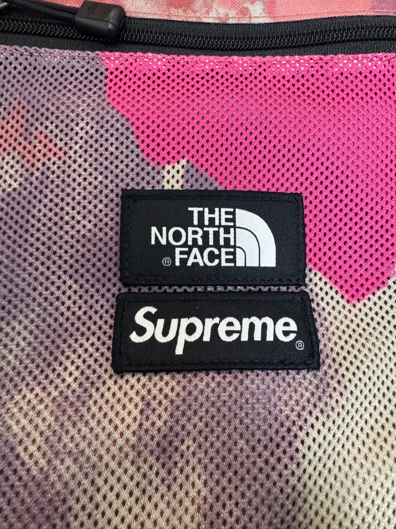 バッグ Supreme x The North Face Adventure Tote