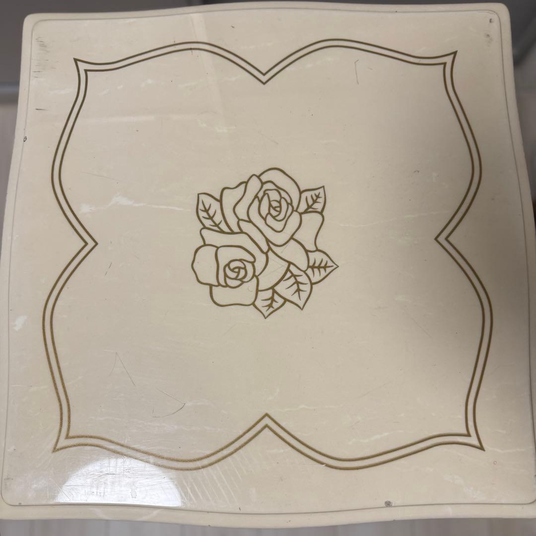 帝国劇場　喫茶テーブル（Cafe Imperial）
