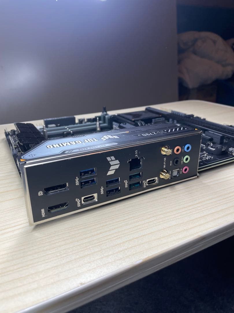ASUS TUF GAMING Z790-PLUS WIFI 1オーナー　動作確