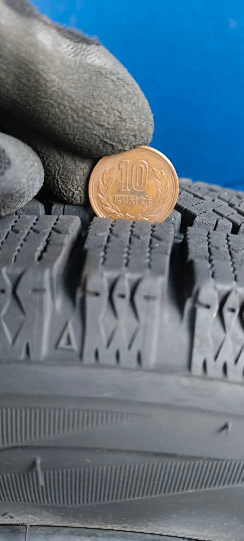 BLIZZAK VRX2 スタッドレスタイヤ 155/65R14 4本