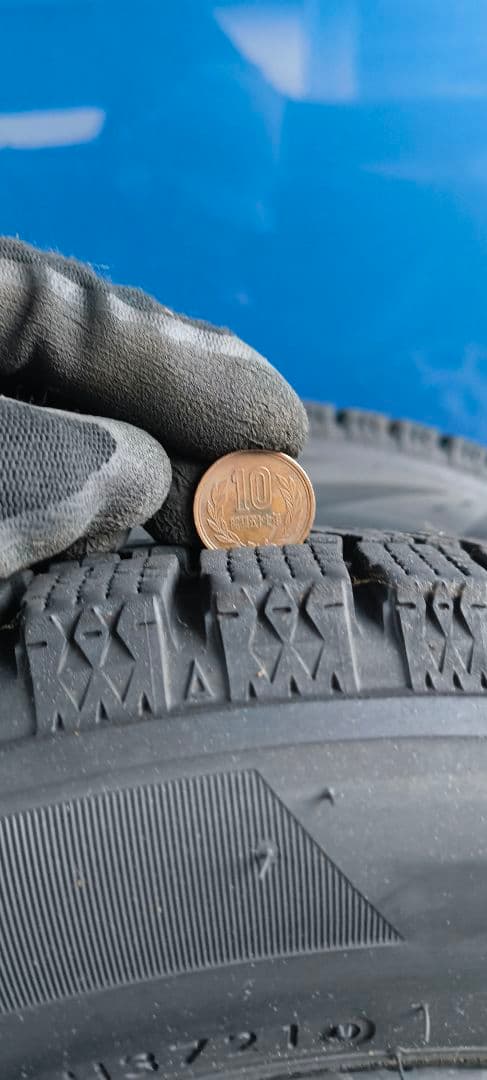 BLIZZAK VRX2 スタッドレスタイヤ 155/65R14 4本