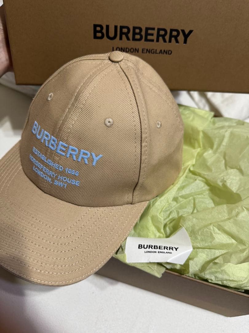BURBERRY ベージュ キャップ