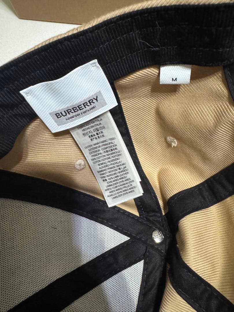 BURBERRY ベージュ キャップ