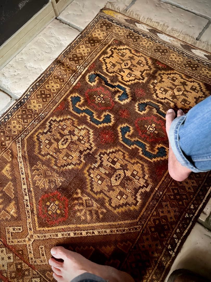 トライバルラグ　ヴィンテージラグ　アンティークラグ　トルクメン　プリミティブ