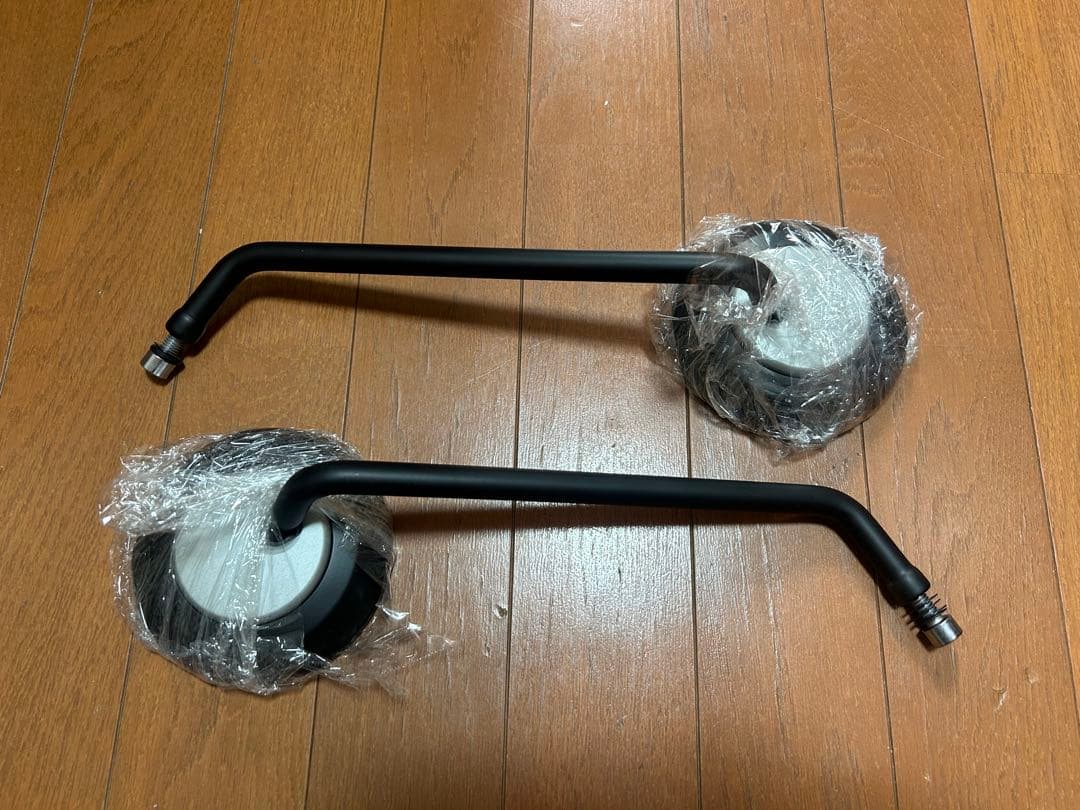 トライアンフ　ボンネビルT120純正ミラー