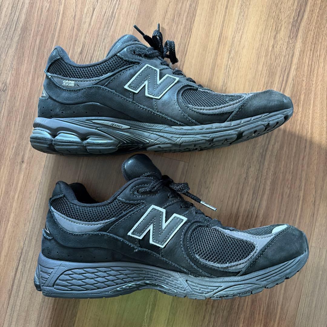 New Balance 2002R ブラック